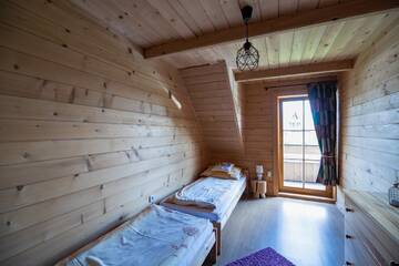 Фото номера Two-Bedroom Deluxe Chalet Kluszkowce Лоджи Domki letniskowe całoroczne г. Mizerna 4