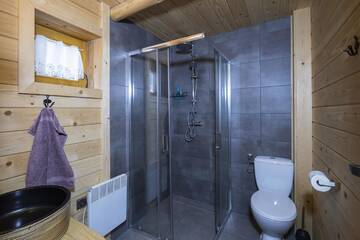 Фото номера Two-Bedroom Deluxe Chalet Kluszkowce Лоджи Domki letniskowe całoroczne г. Mizerna 9