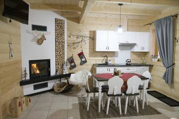 Фото номера Two-Bedroom Deluxe Chalet Kluszkowce Лоджи Domki letniskowe całoroczne г. Mizerna 15