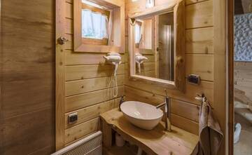 Фото номера Three-Bedroom Chalet Kluszkowce Лоджи Domki letniskowe całoroczne г. Mizerna 10